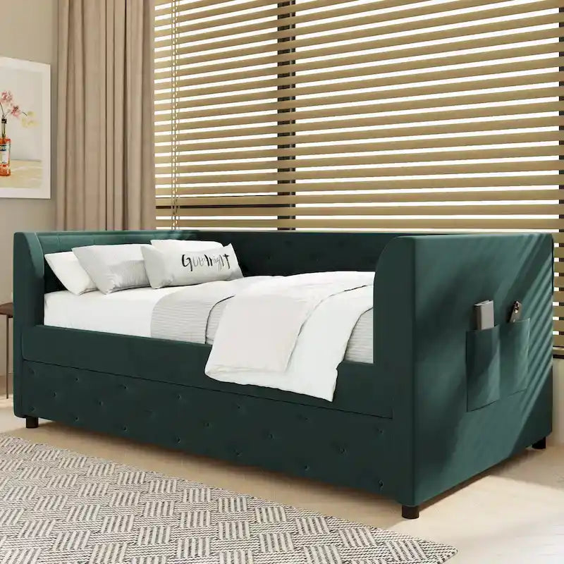 Samt Tagesbett mit Polsterung, Ausziehbett und Staufach
