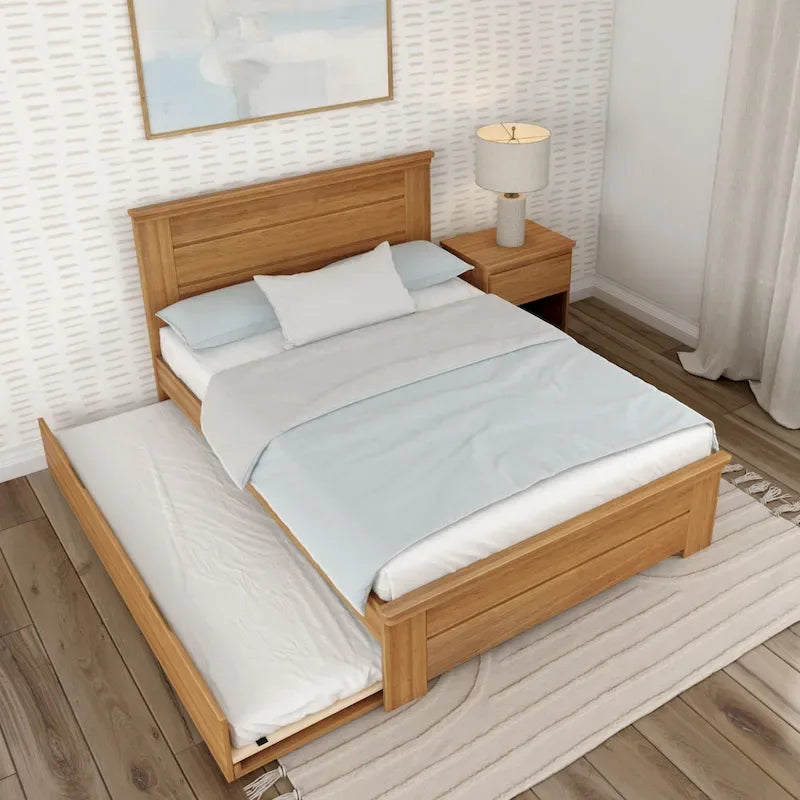 Bauernhaus-Doppelbett mit Paneelkopfteil und Ausziehbett