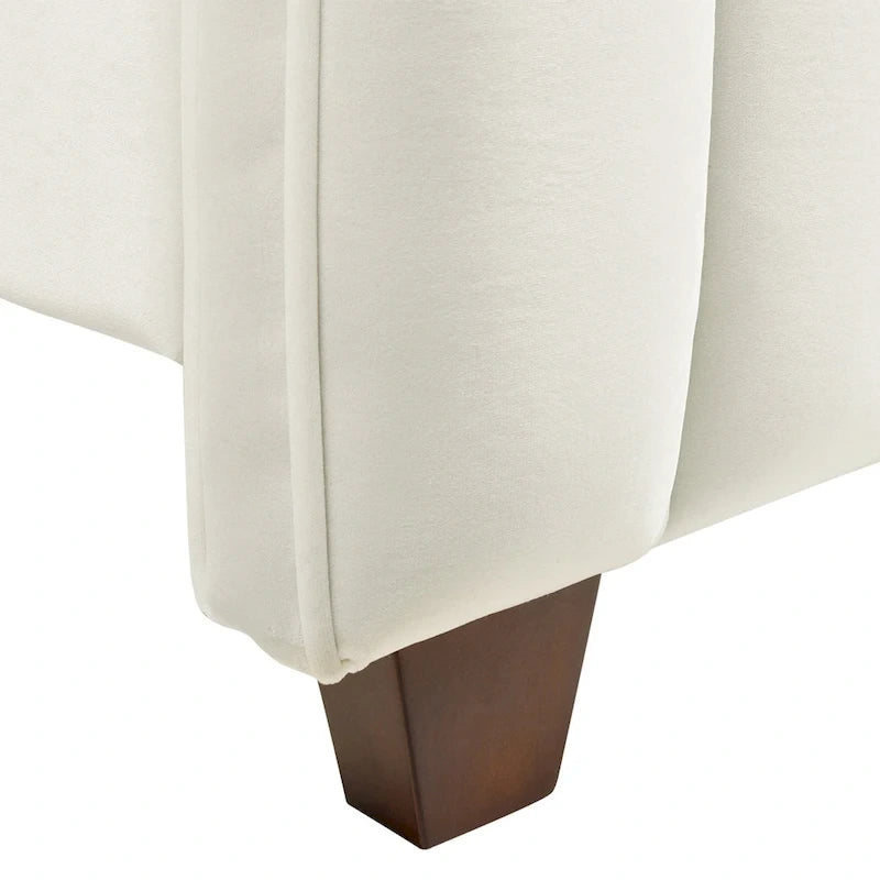 King-Size Polsterbett mit getuftetem Kopfteil